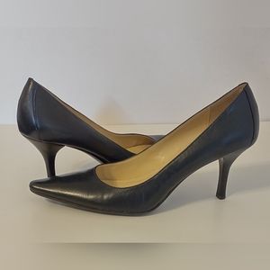 Classic Calvin Klein 'Dolly' Navy Pumps EUC